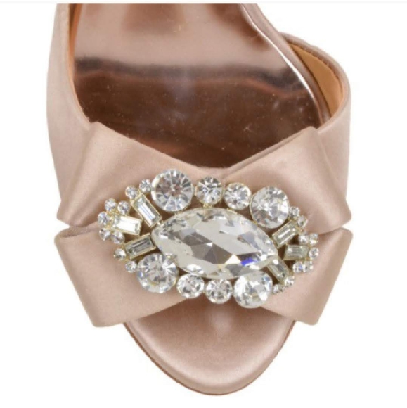 Badgley Mischka heels with embellishment - Picture 6 of 9